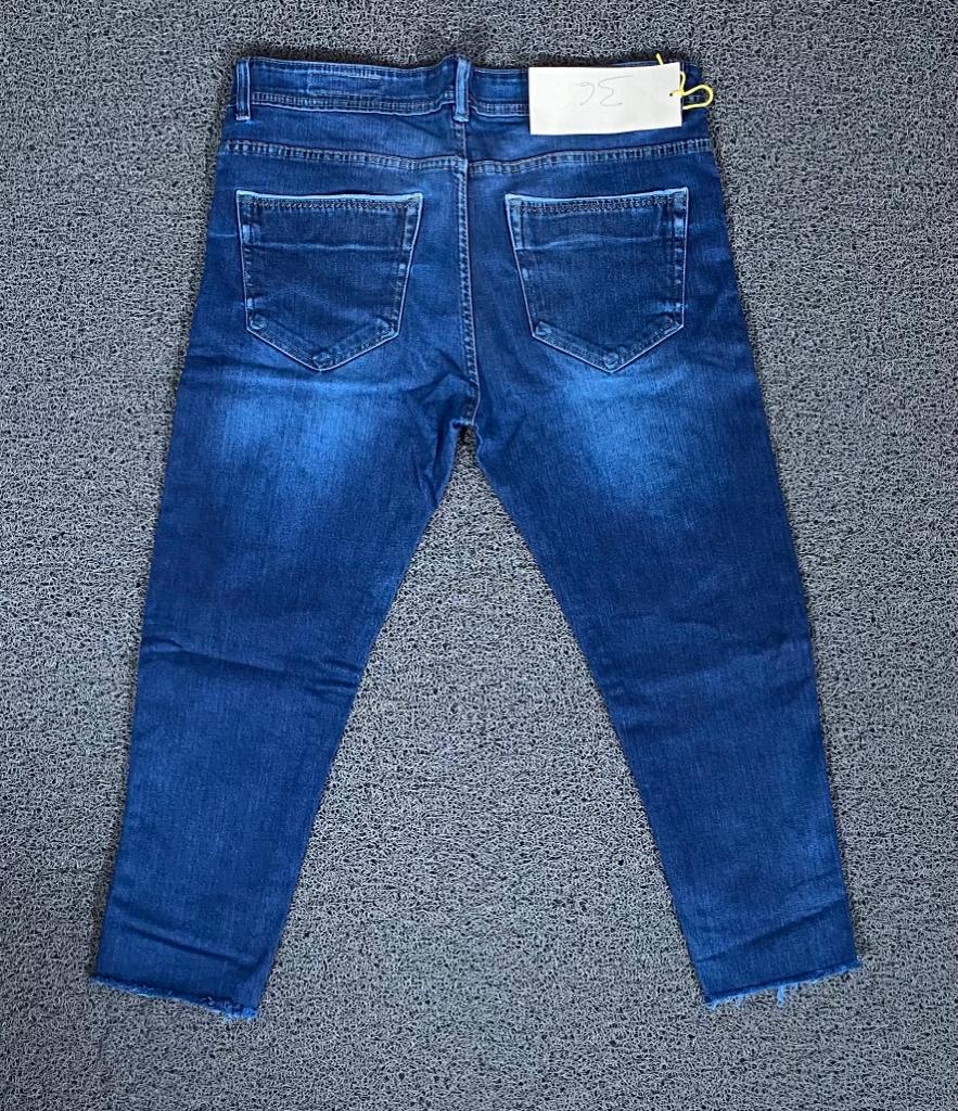 Basic Jeans